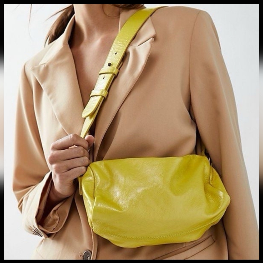 Free People Aurora Shoulder Bag 100% Leather exterior